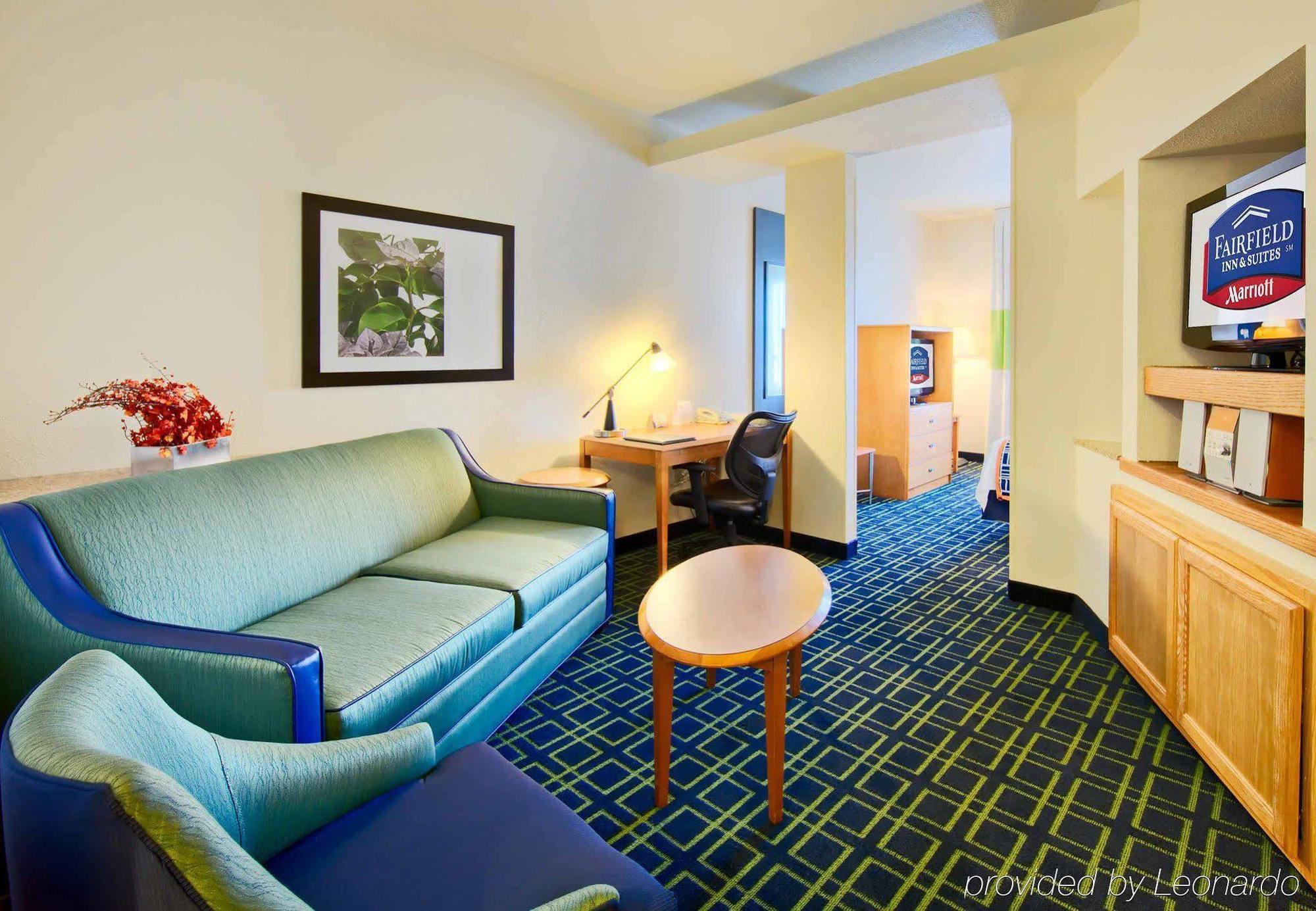 Hotel Fairfield & 3*
