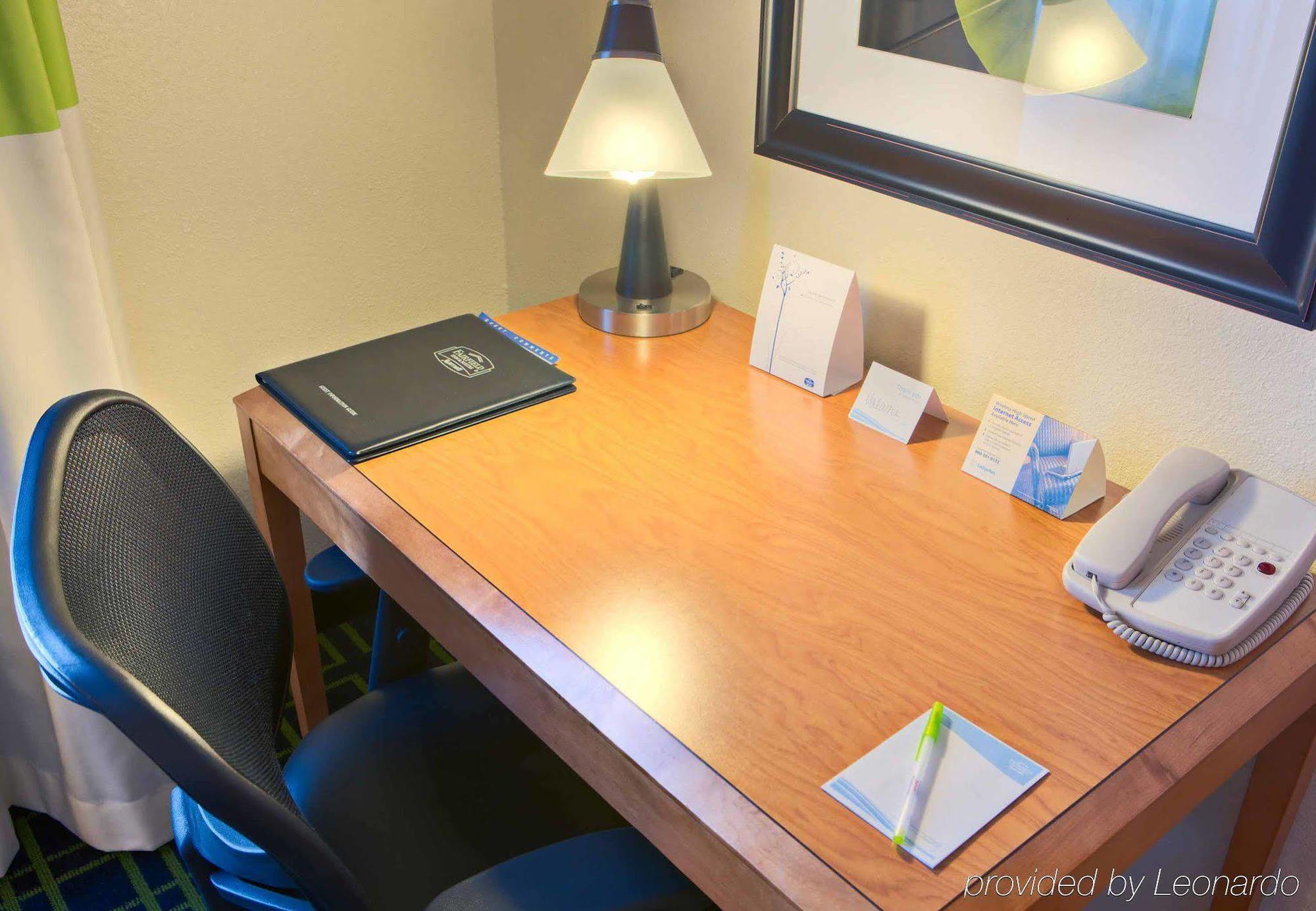 Hotel Fairfield &