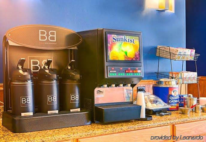 Hotel Fairfield & 3*