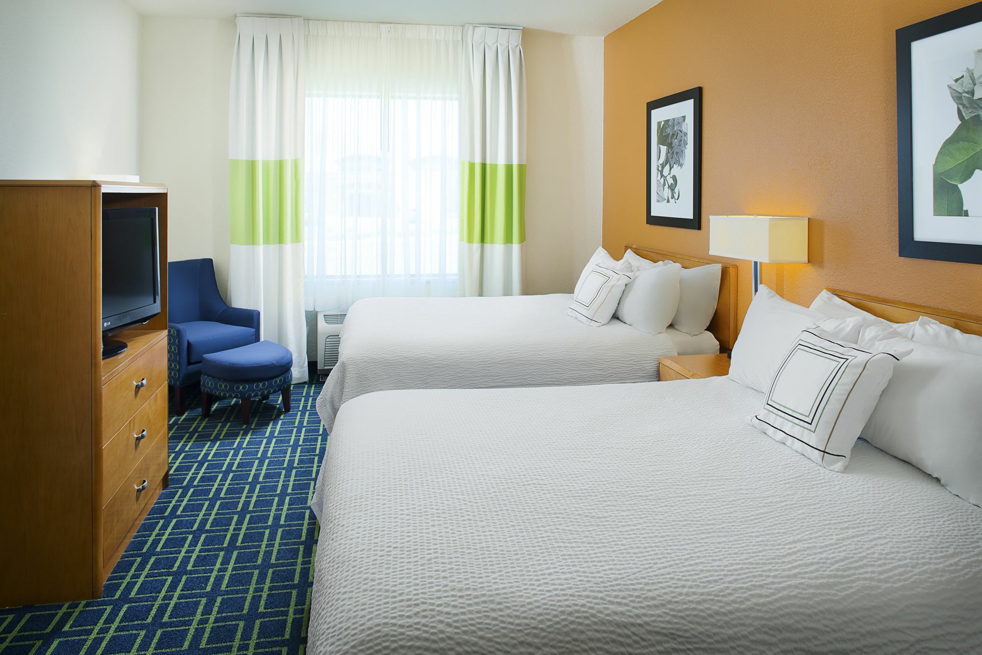 Hotel Fairfield & 3*
